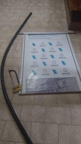 Dos detenidos por robar tres metros de cable telefónico
